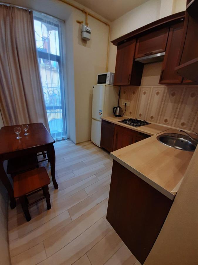 Apartment On Kulisha 41 利沃夫 外观 照片